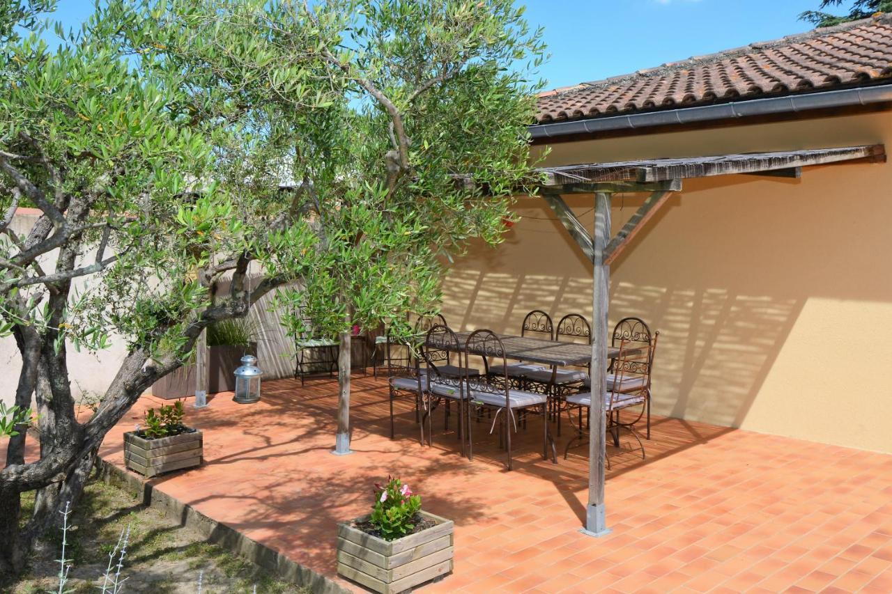 Villa In Comps With Private Pool And Airco Luaran gambar