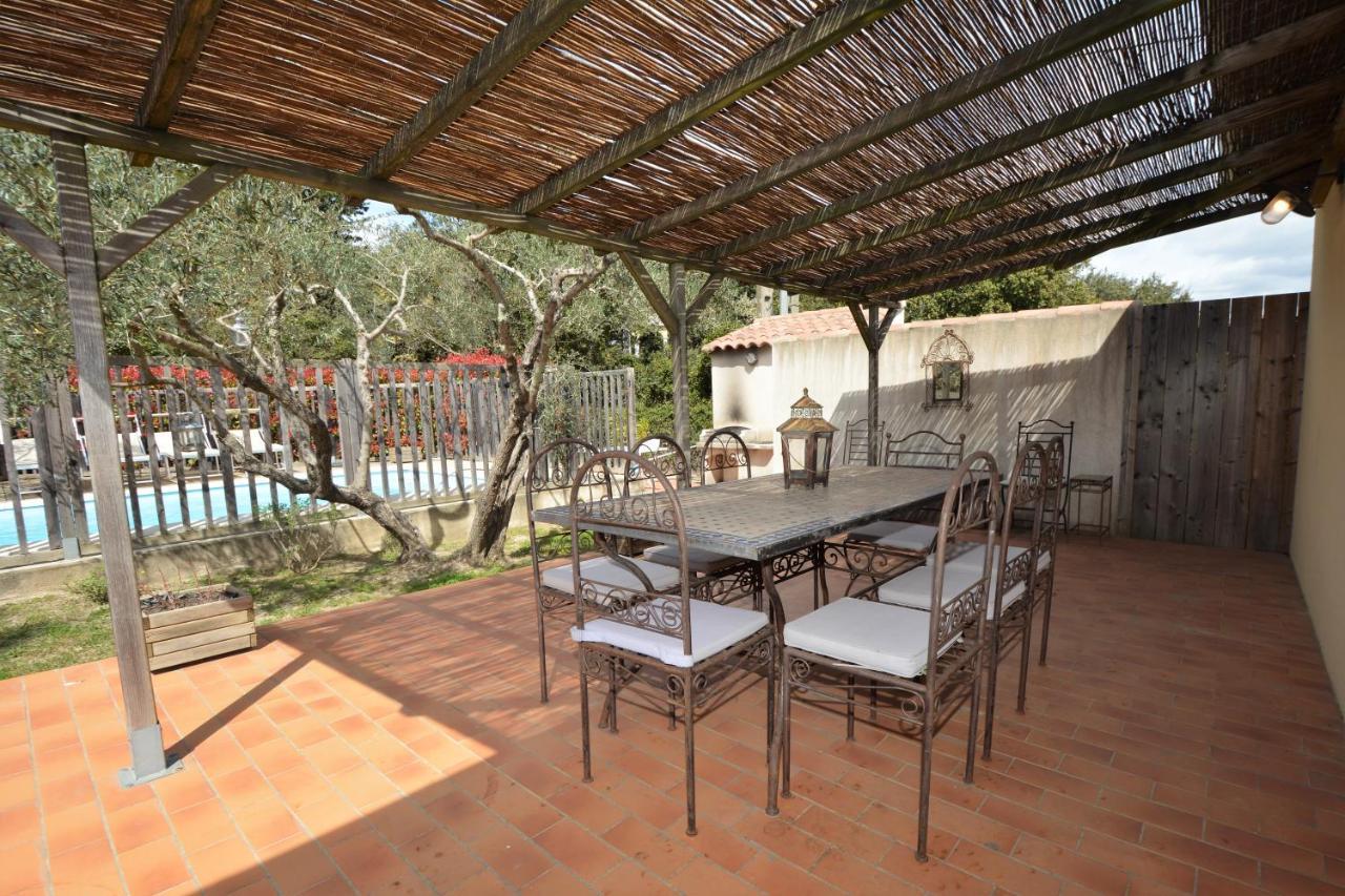 Villa In Comps With Private Pool And Airco Luaran gambar