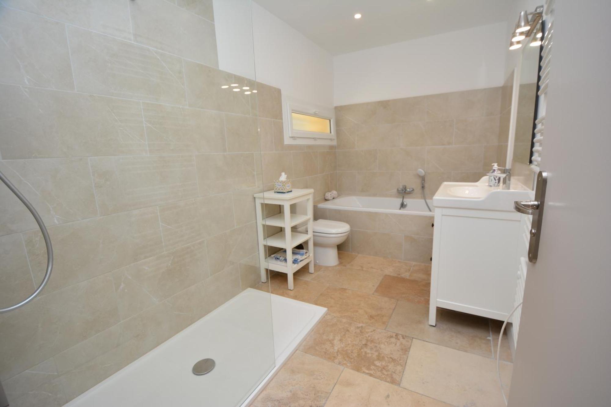 Villa In Comps With Private Pool And Airco Luaran gambar